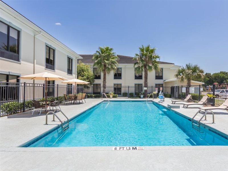 Baymont By Wyndham Savannah/Garden City Port Wentworth Εξωτερικό φωτογραφία