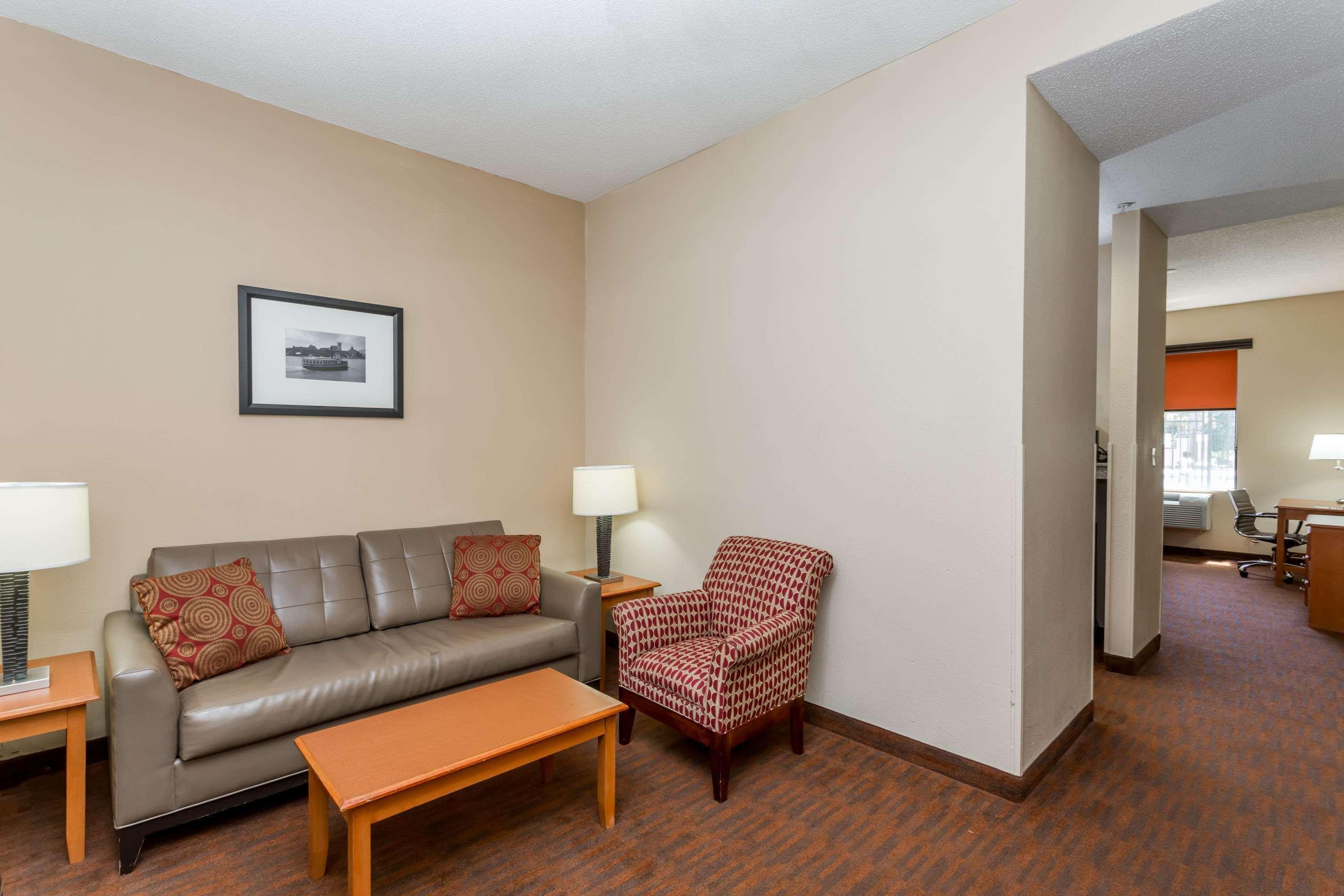 Baymont By Wyndham Savannah/Garden City Port Wentworth Εξωτερικό φωτογραφία
